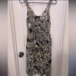 size small boho floral flowy brown and black dress